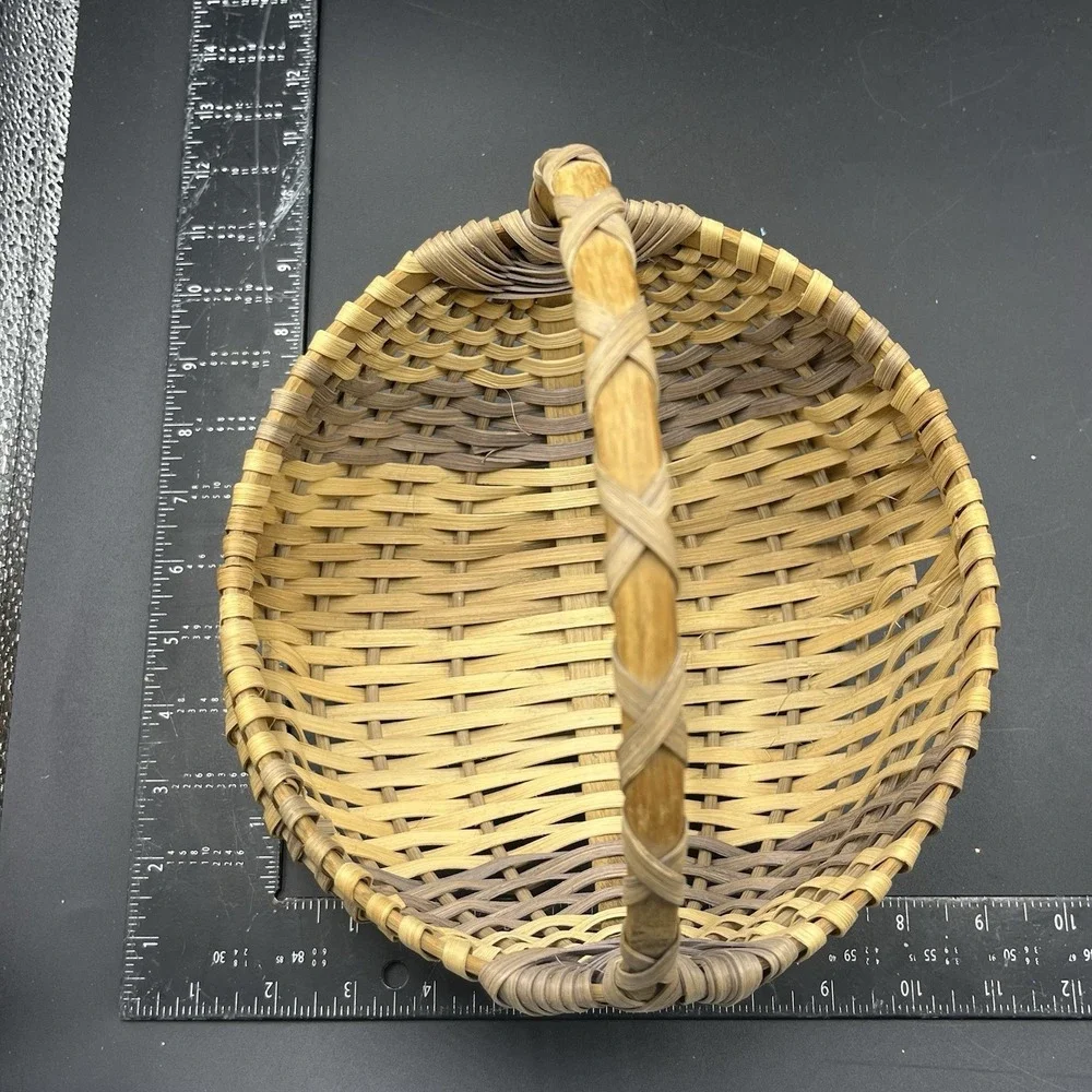 Vintage Hand Woven Buttocks Basket Farm Egg Gathering‎ With Handle